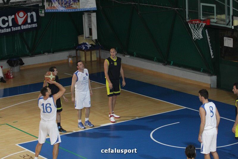 111127 licata 098_tn.jpg